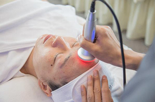 The principle of ultrasonic wrinkle-reduction technology